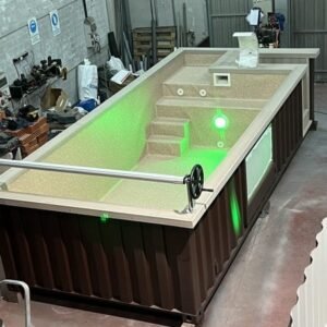 Container da 20 piedi trasformato in piscina