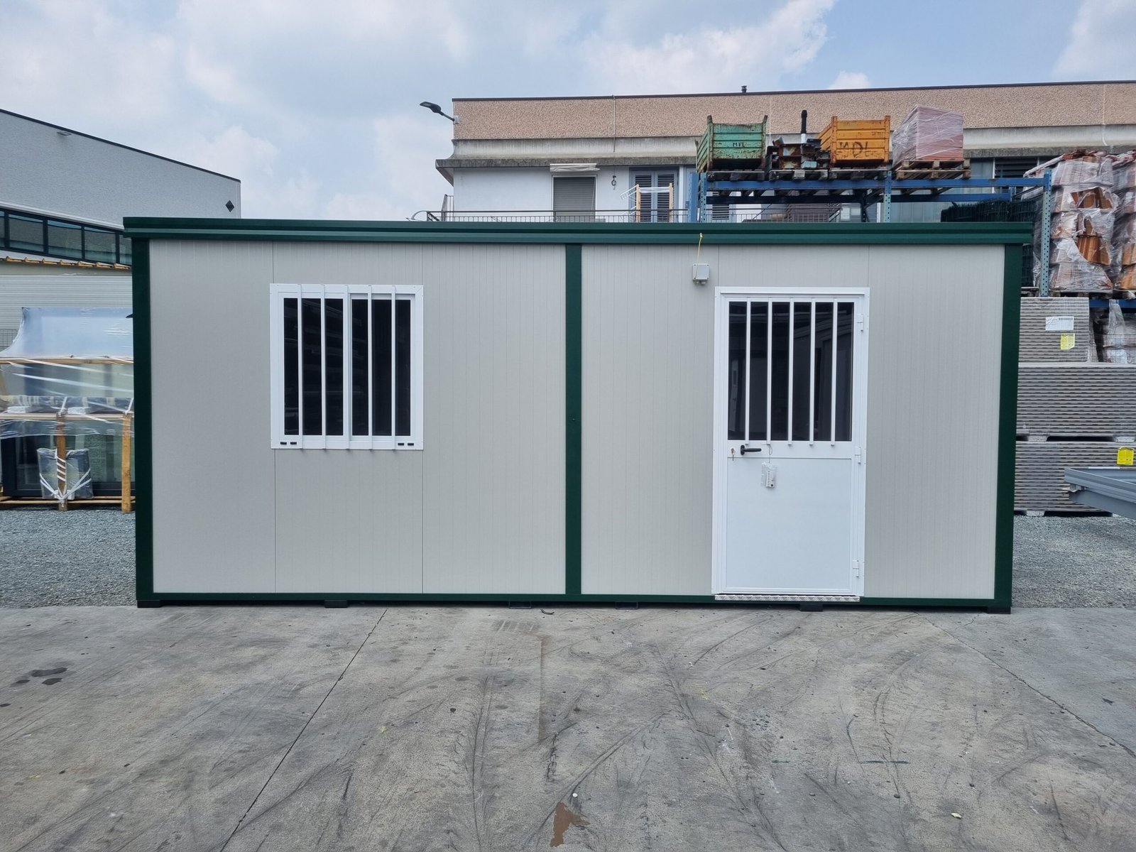 Monoblocco 6 × 2,5 m per uso ufficio - immagine 2