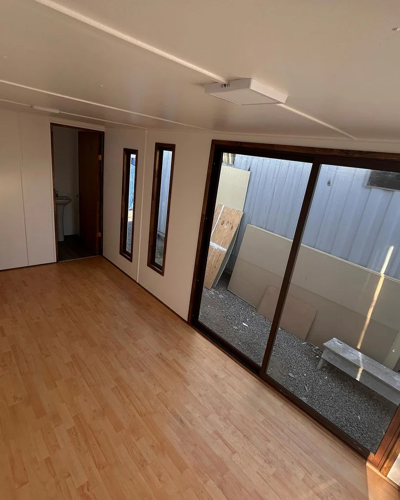 Modulo ufficio 6 × 2,42 m – 14,52 m² - immagine 4