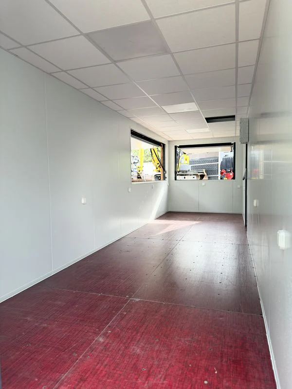 Container per chiosco, punto ristoro, ufficio e locale all'aperto - immagine 4