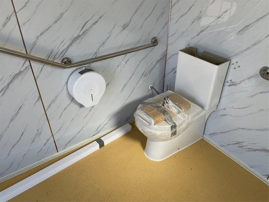 Bagno portatile accessibile per persone con mobilità ridotta - immagine 10
