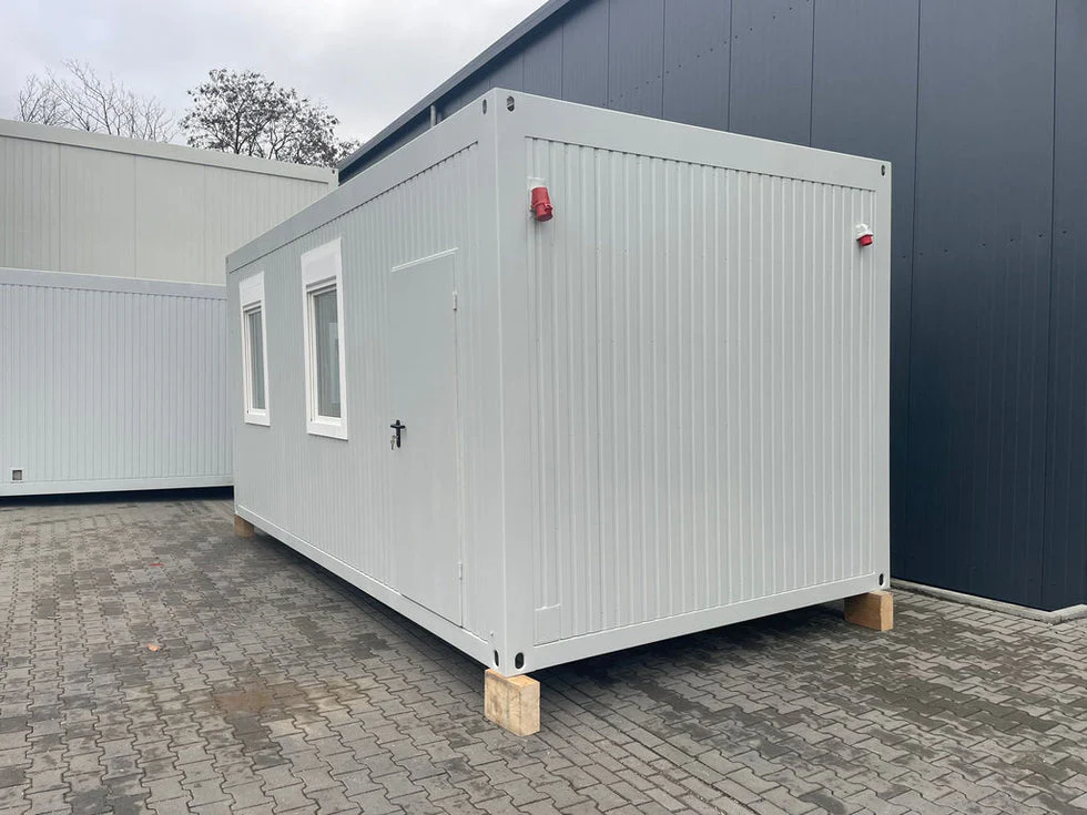 Container ufficio 6,75 × 2,42 m
