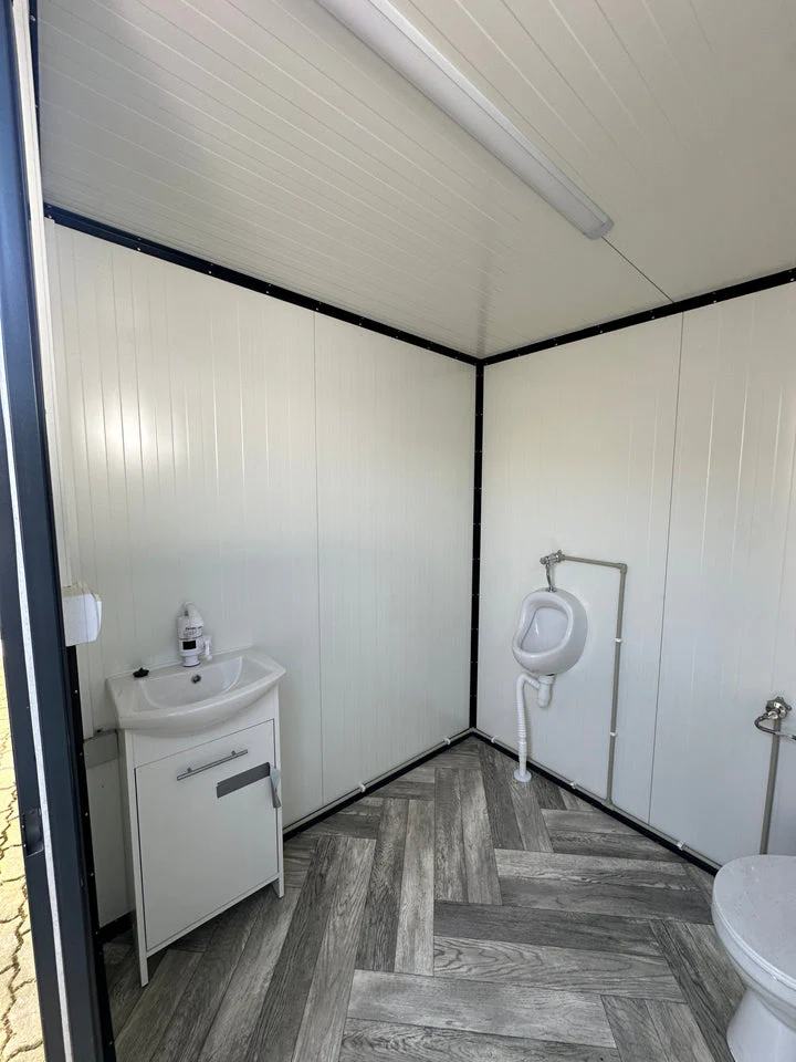 Modulo sanitario 2,00 × 2,00 m con vaso sanitario e orinatoio - immagine 5